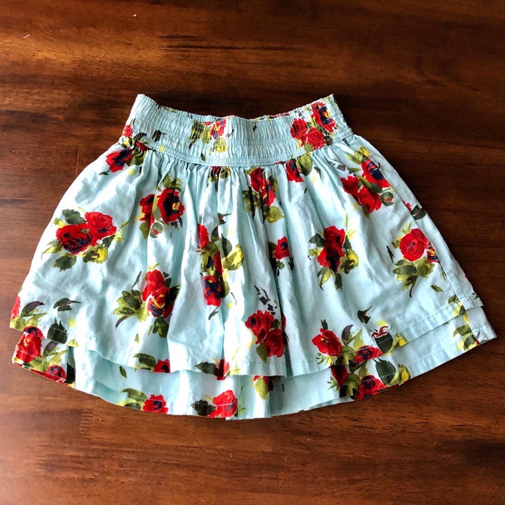 Hollister• Floral Skirt with Pockets